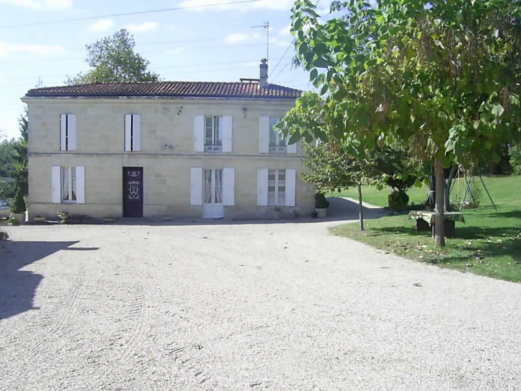 Gite Lieu Dit Gautier Civrac-de-Blaye Exterior photo